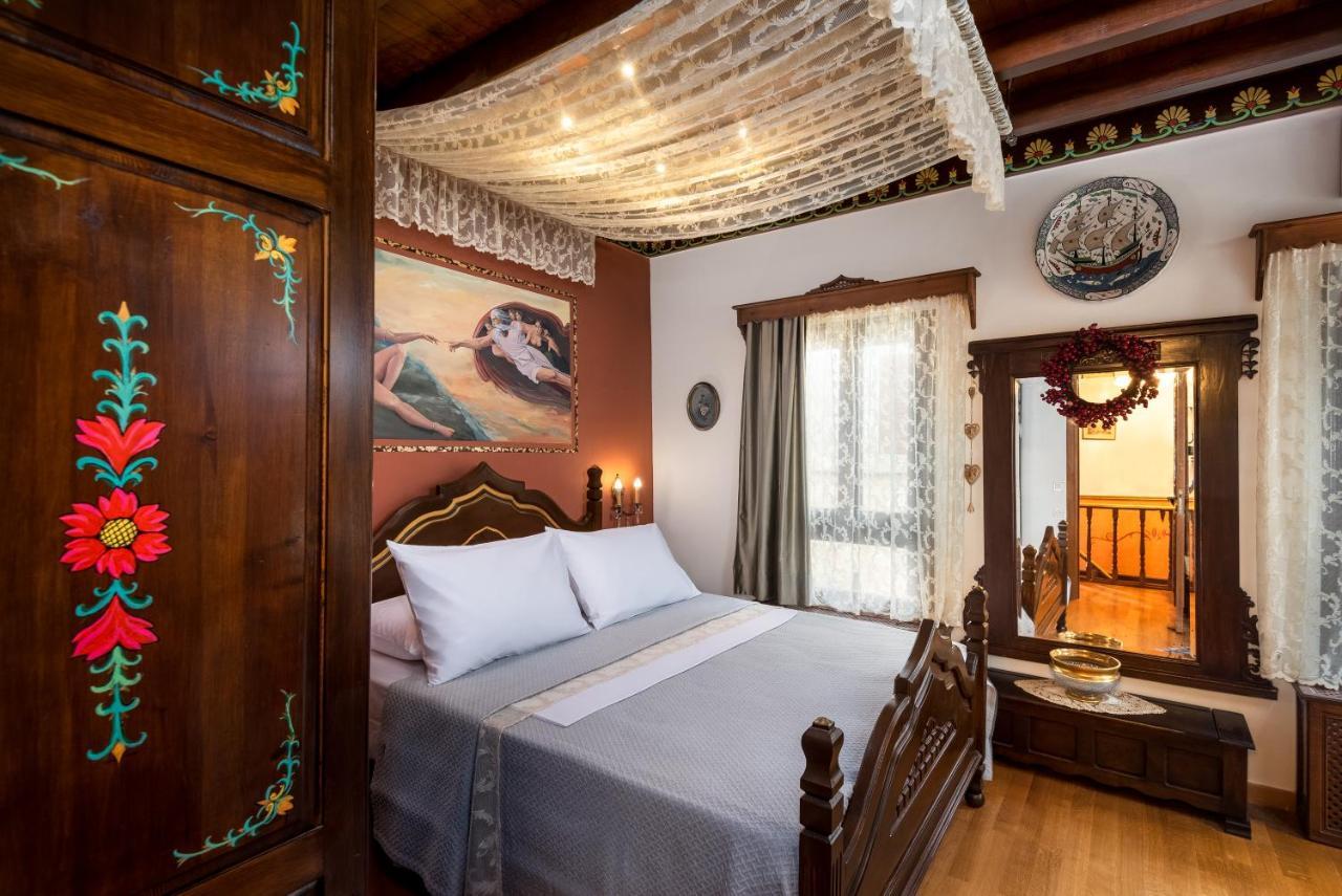Villa Mythic *